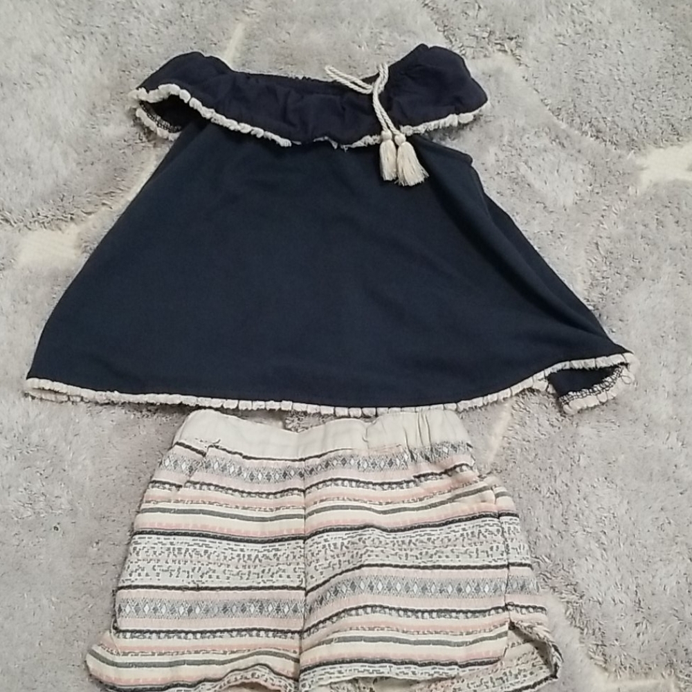 Girls tommy bahama shorts and top